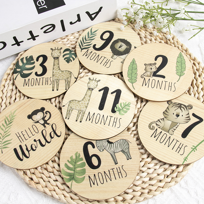 Milestone Card Set - 7pcs Wooden Baby Milestone Cards Jungle