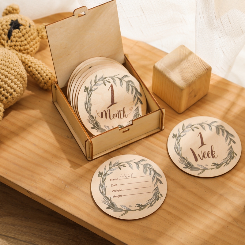 Milestone Card Set - 8Pcs Wooden Baby Milestone Cards Number
