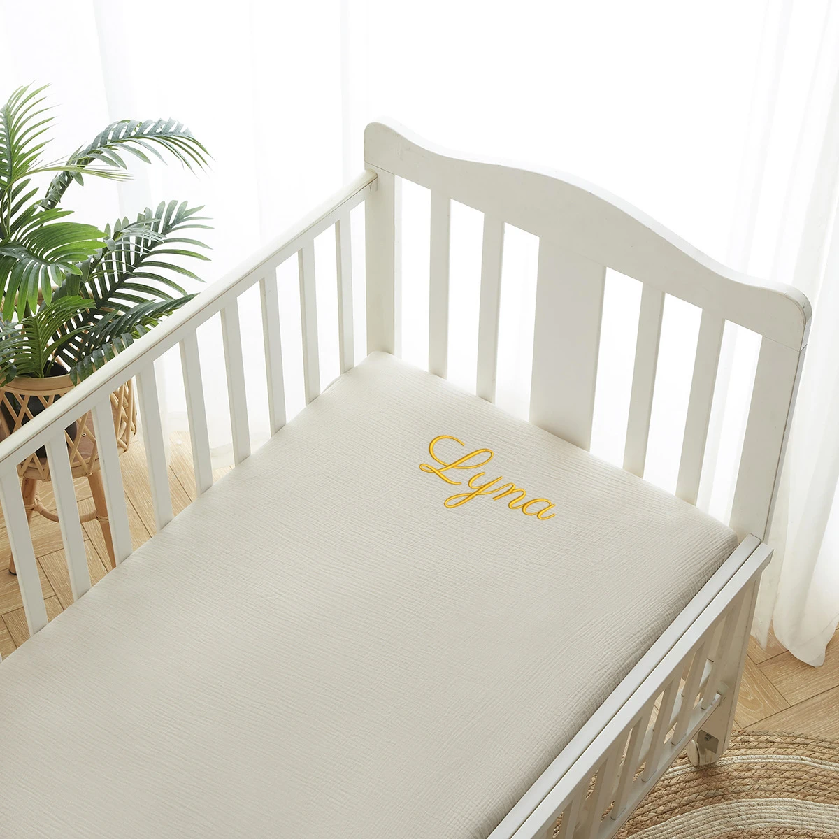Personalized Name Embroidered  - Baby Nursery Sale recension och pris